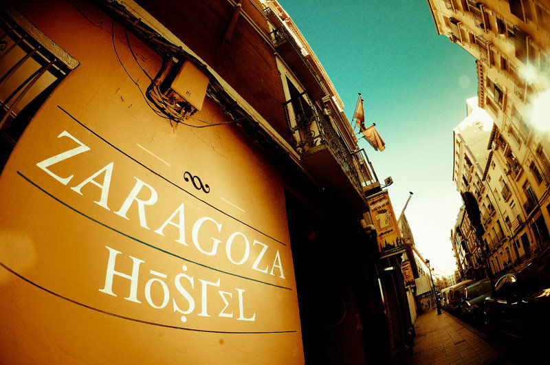 Be Zaragoza Hostel Exterior photo
